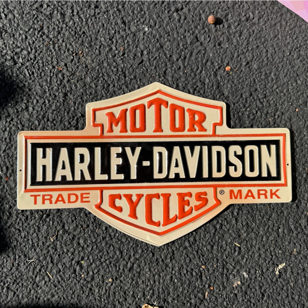 Harley Davidson metal sign 16” x 9.5”